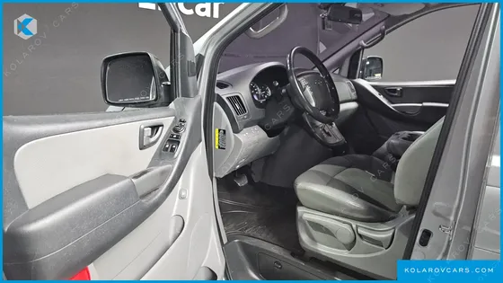 HYUNDAI STAREX 4WD 12-SEATER WAGON