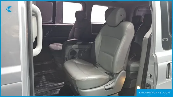 HYUNDAI STAREX 4WD 12-SEATER WAGON