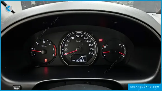 HYUNDAI STAREX 3-SEATER VAN
