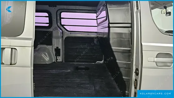 HYUNDAI STAREX 3-SEATER VAN