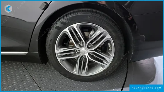 HYUNDAI GRANDEUR 3.0 LPI MODERN (RENTAL CAR)