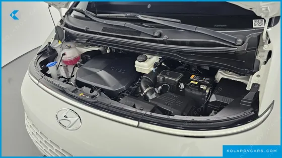 HYUNDAI STARIA CARGO 3-SEATER