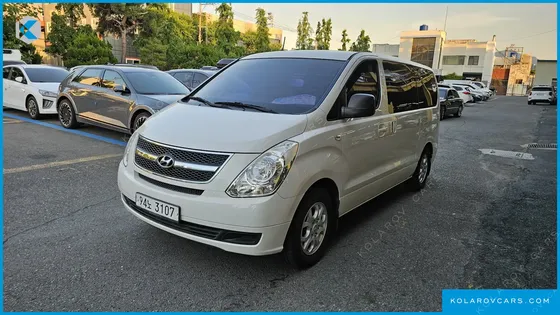HYUNDAI STAREX 3-SEATER VAN