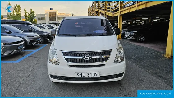 HYUNDAI STAREX 3-SEATER VAN