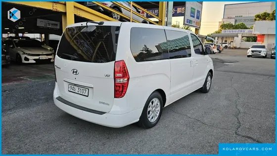 HYUNDAI STAREX 3-SEATER VAN