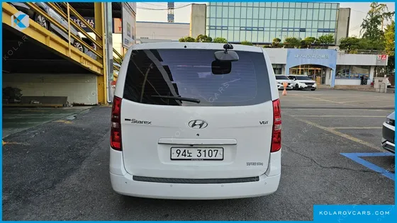 HYUNDAI STAREX 3-SEATER VAN