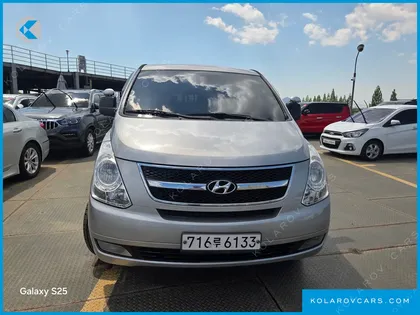HYUNDAI STAREX 12-SEATER WAGON