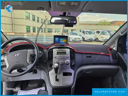 HYUNDAI STAREX 12-SEATER WAGON