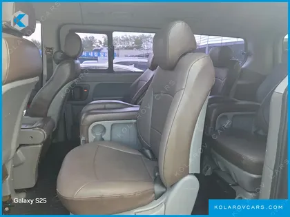 HYUNDAI STAREX 12-SEATER WAGON