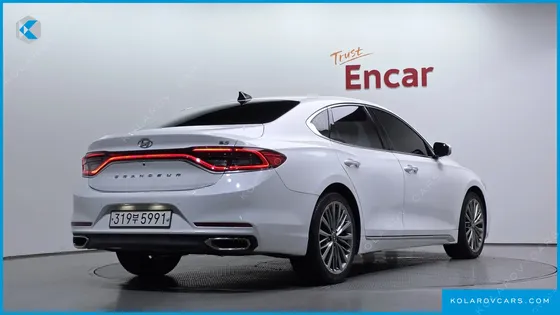 HYUNDAI GRANDEUR 2.2 DIESEL PREMIUM