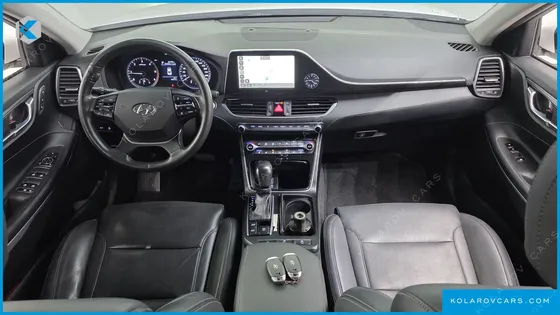 HYUNDAI GRANDEUR 2.2 DIESEL PREMIUM