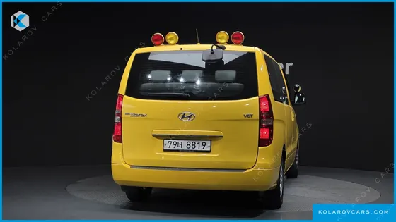 HYUNDAI STAREX GUARD CAR OF CHILDREN