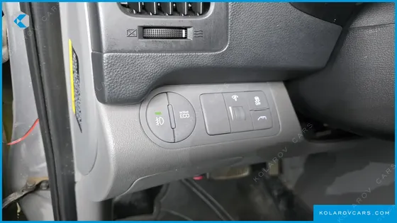HYUNDAI STAREX GUARD CAR OF CHILDREN