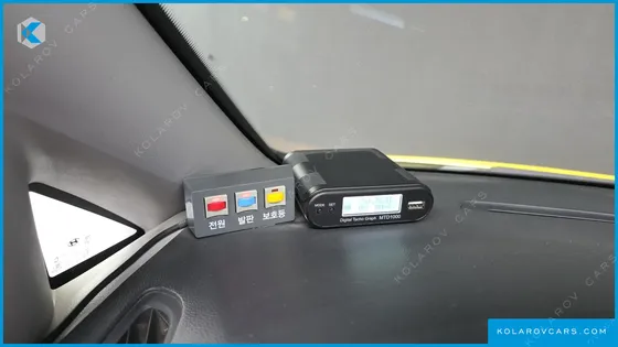 HYUNDAI STAREX GUARD CAR OF CHILDREN