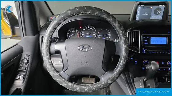 HYUNDAI STAREX GUARD CAR OF CHILDREN
