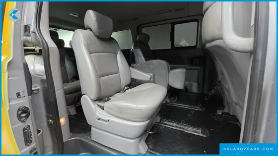 HYUNDAI STAREX GUARD CAR OF CHILDREN