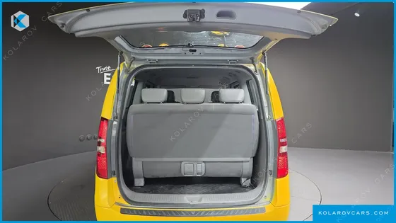 HYUNDAI STAREX GUARD CAR OF CHILDREN