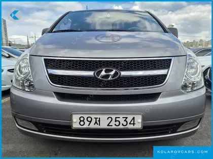 HYUNDAI STAREX 5-SEATER VAN