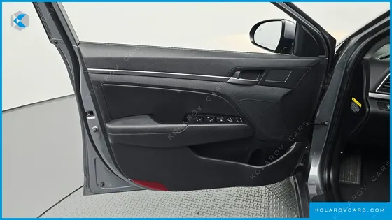HYUNDAI ELANTRA (AVANTE) 1.6 GDI VALUE PLUS