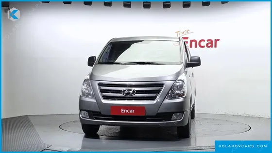 HYUNDAI STAREX 3-SEATER VAN