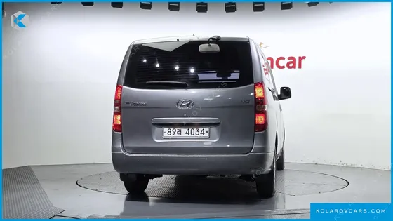 HYUNDAI STAREX 3-SEATER VAN