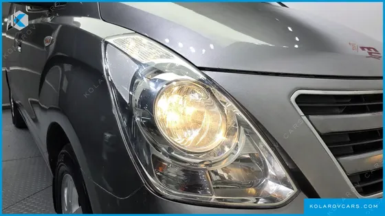HYUNDAI STAREX 3-SEATER VAN