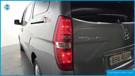 HYUNDAI STAREX 3-SEATER VAN