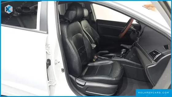 HYUNDAI ELANTRA (AVANTE) 1.6 GDI VALUE PLUS