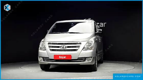 HYUNDAI STAREX 11-SEATER WAGON