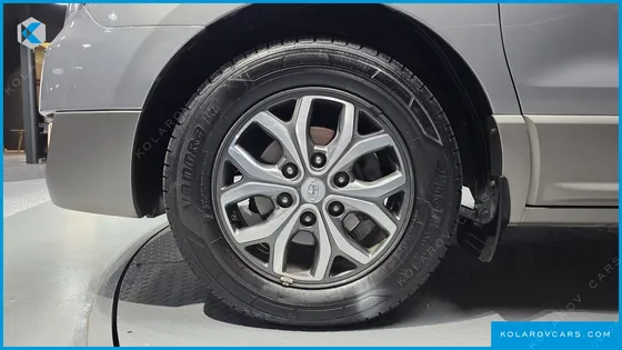 HYUNDAI STAREX 11-SEATER WAGON