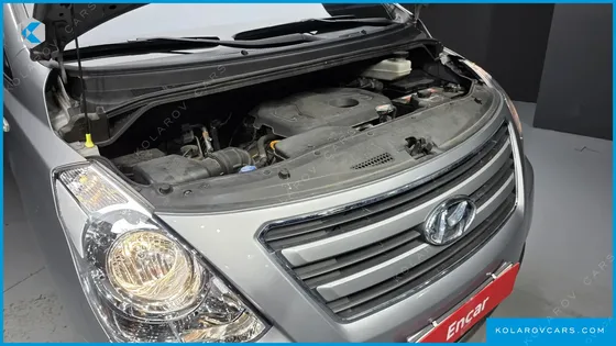 HYUNDAI STAREX 11-SEATER WAGON