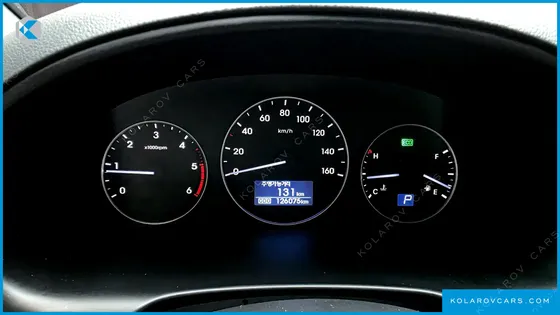 HYUNDAI STAREX 11-SEATER WAGON