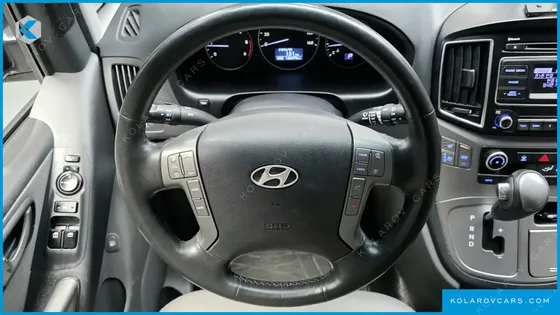 HYUNDAI STAREX 11-SEATER WAGON