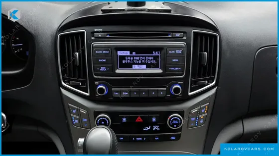 HYUNDAI STAREX 11-SEATER WAGON