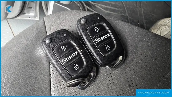 HYUNDAI STAREX 11-SEATER WAGON