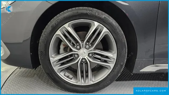 HYUNDAI GRANDEUR 3.0 LPI EXCLUSIVE (RENTAL CAR)