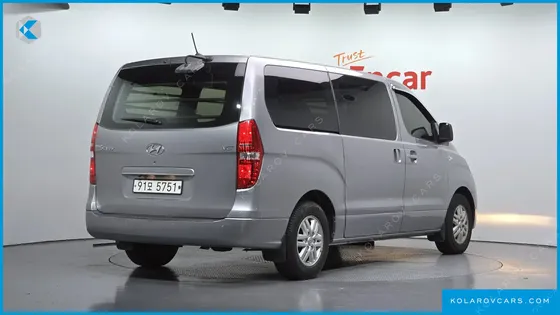 HYUNDAI STAREX 3-SEATER VAN