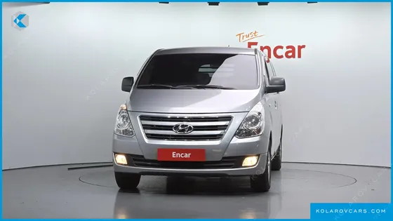 HYUNDAI STAREX 3-SEATER VAN