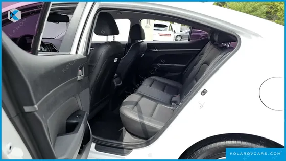 HYUNDAI ELANTRA (AVANTE) 1.6 E-VGT SMART
