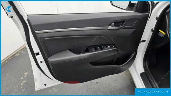 HYUNDAI ELANTRA (AVANTE) 1.6 E-VGT SMART