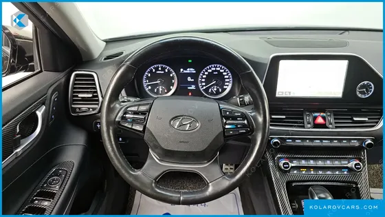 HYUNDAI GRANDEUR 2.4 PREMIUM