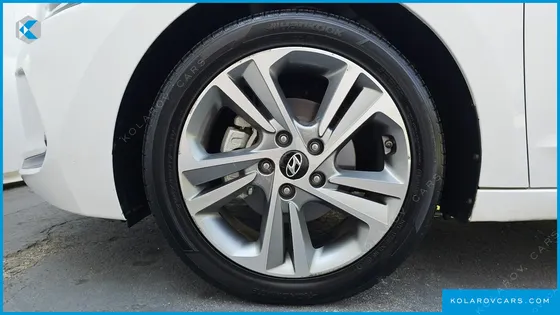 HYUNDAI ELANTRA (AVANTE) 1.6 GDI VALUE PLUS