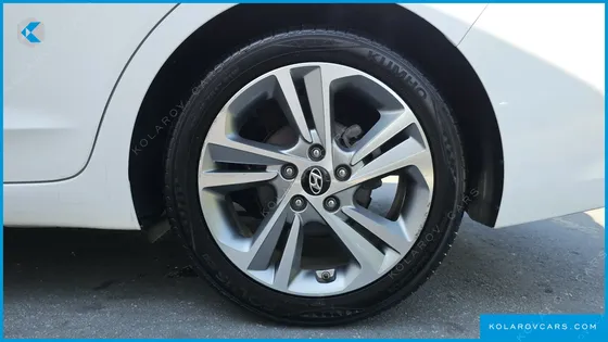 HYUNDAI ELANTRA (AVANTE) 1.6 GDI VALUE PLUS