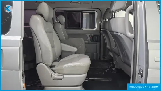 HYUNDAI STAREX 4WD 12-SEATER WAGON