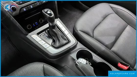 HYUNDAI ELANTRA (AVANTE) 1.6 GDI MODERN