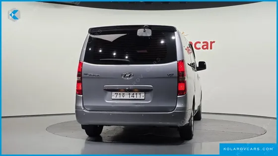 HYUNDAI STAREX 12-SEATER WAGON