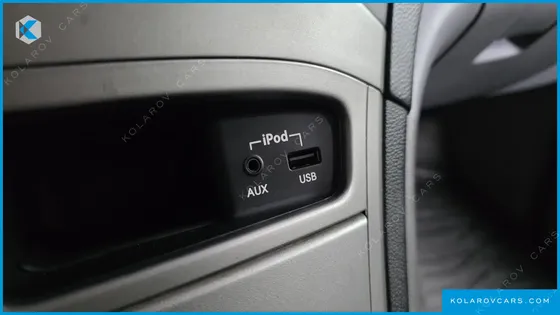 HYUNDAI STAREX 12-SEATER WAGON