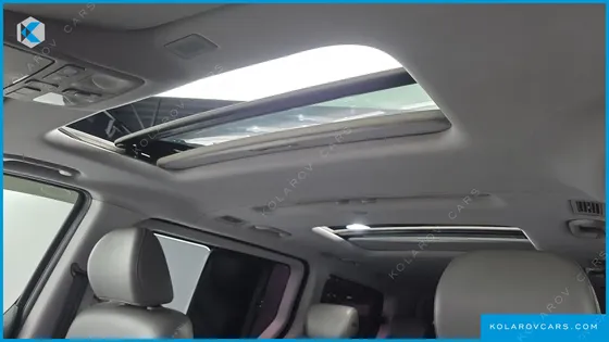 HYUNDAI STAREX 12-SEATER WAGON