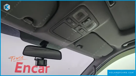 HYUNDAI STAREX 12-SEATER WAGON