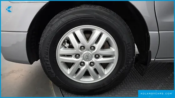 HYUNDAI STAREX 3-SEATER VAN